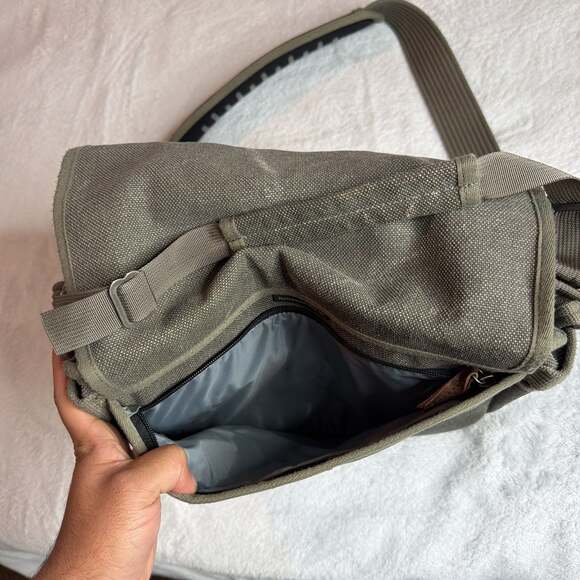Think Tank Retrospective 10 Pinestone Cotton Canvas Camera Shoulder Bag - Picture 5 of 11